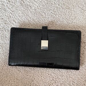 Black Croc Embossed Wallet with Silver Accent